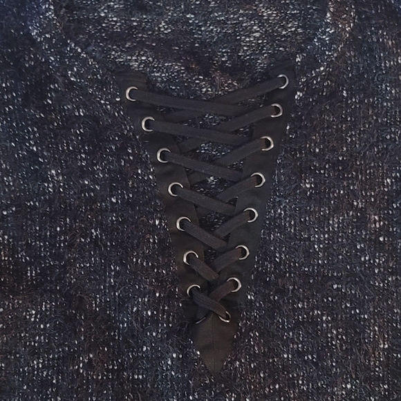 Express Sweater - Picture 8 of 8